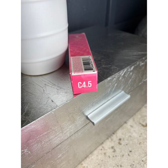 Jeffree Star Magic Star Concealer Shade C4.5 Light Cream Beige New In Box - Picture 3 of 5